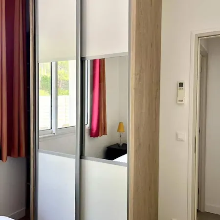 Le Kiwi, Bel Moderne En Pleine Nature *