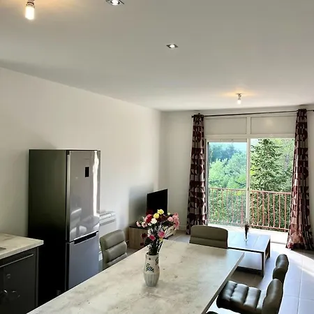 Le Kiwi, Bel Moderne En Pleine Nature